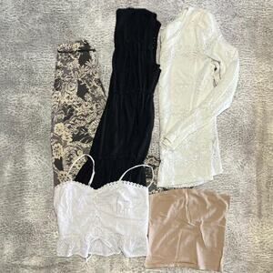 Womens neutral bundle of 5